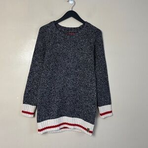 HEAD NORTH - Cabin sweater. One size - fits medium best